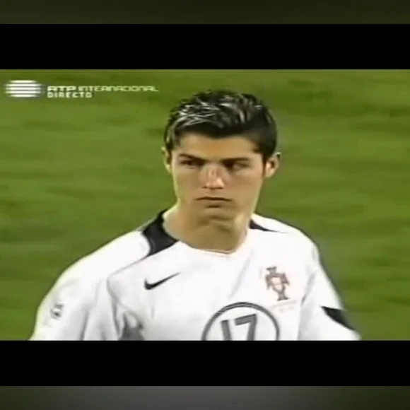 Cristiano Ronaldo Portugal away jersey 2004-2005
